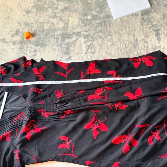 NWT Calvin Klein Black Shift Dress with Red Floral Design - Picture 10 of 11